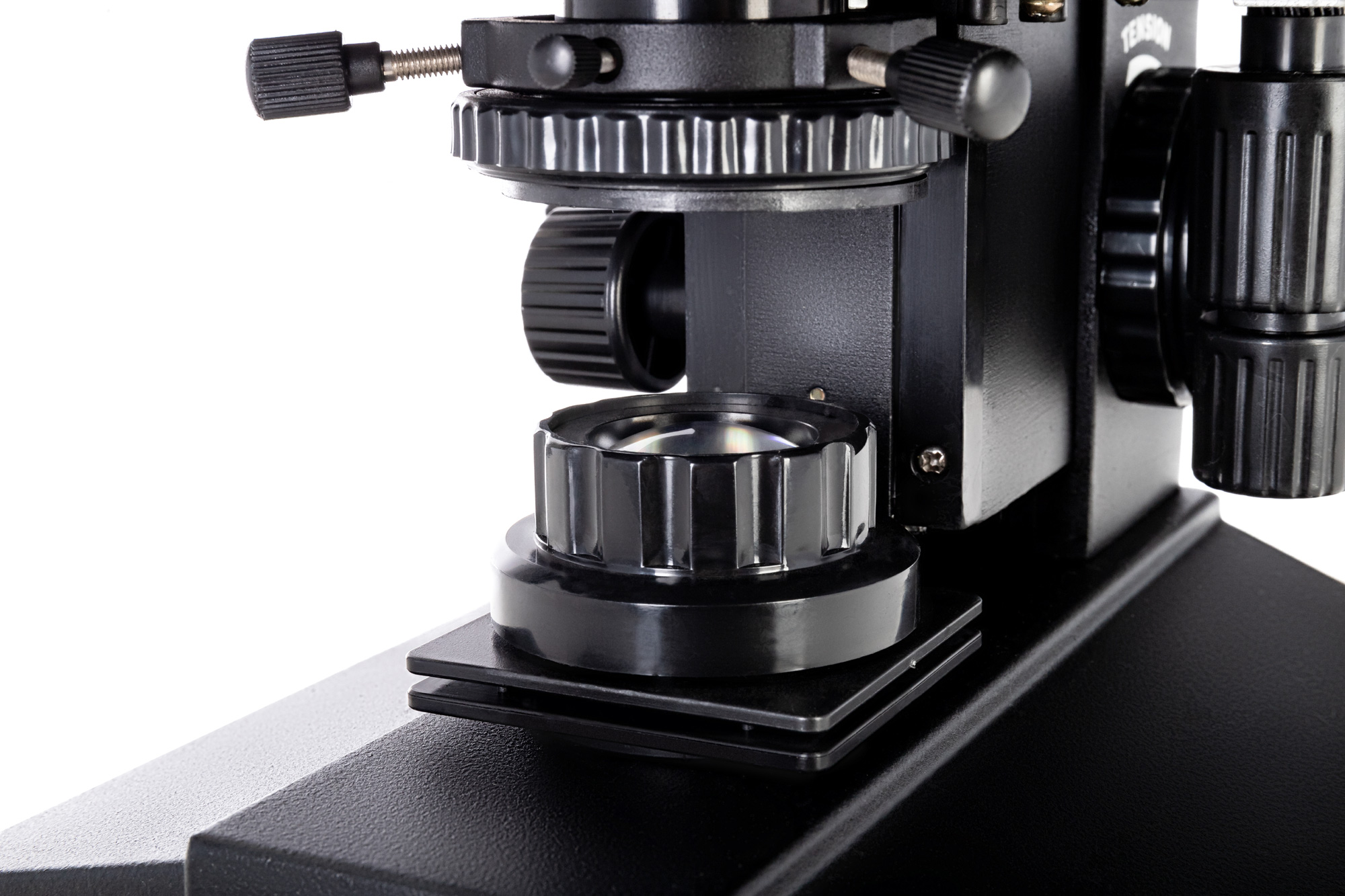 картинка Микроскоп цифровой Levenhuk D870T, 8 Мпикс, тринокулярный от магазина снабжение школ