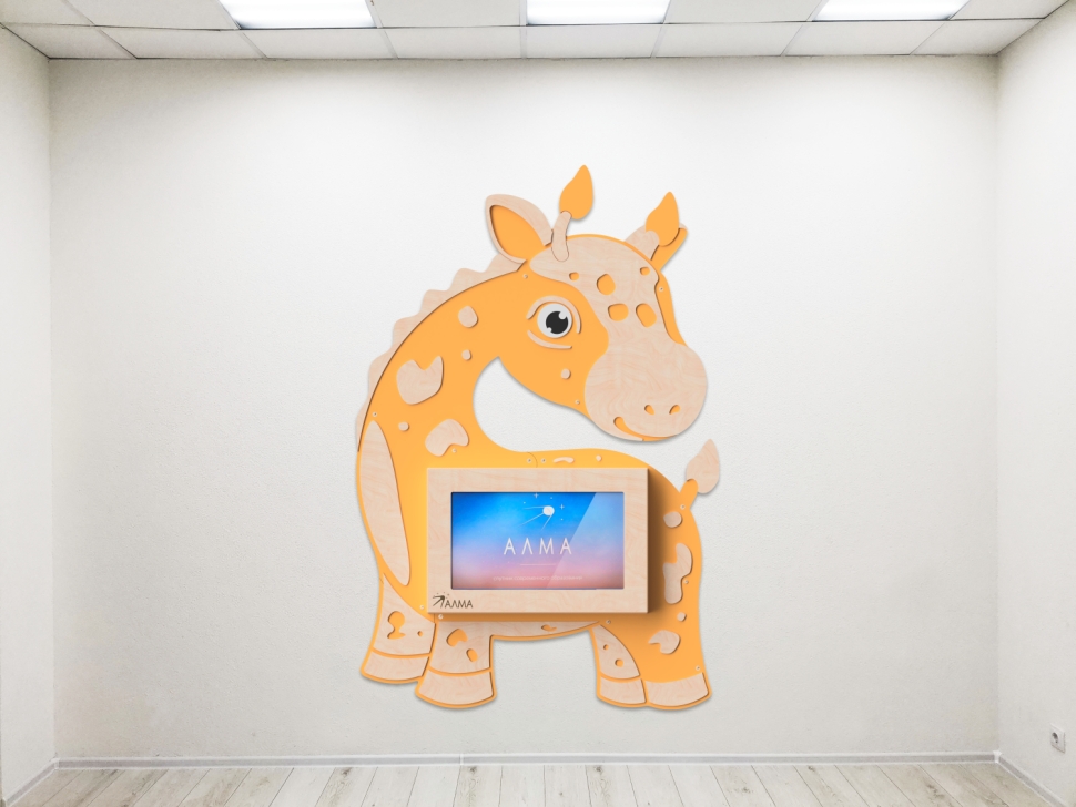 картинка «Жираф» - Декоративная сенсорная панель 32" от магазина снабжение школ