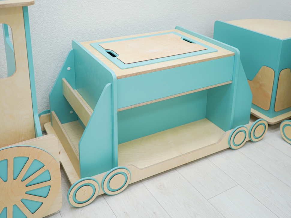картинка «Игровоз» - модульный органайзер в виде паровоза для детского сада от магазина снабжение школ