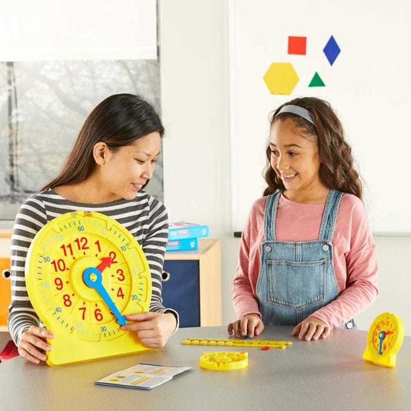 картинка Развивающая игрушка "Учимся определять время. Часовой пазл", большой  (магнитный, 1 элемент) от магазина снабжение школ