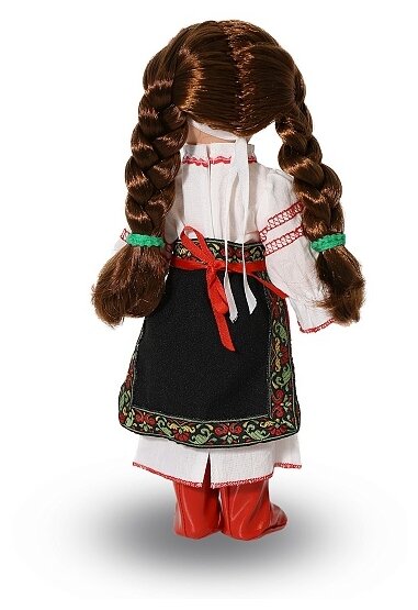 картинка Эля в украинском костюме от магазина снабжение школ